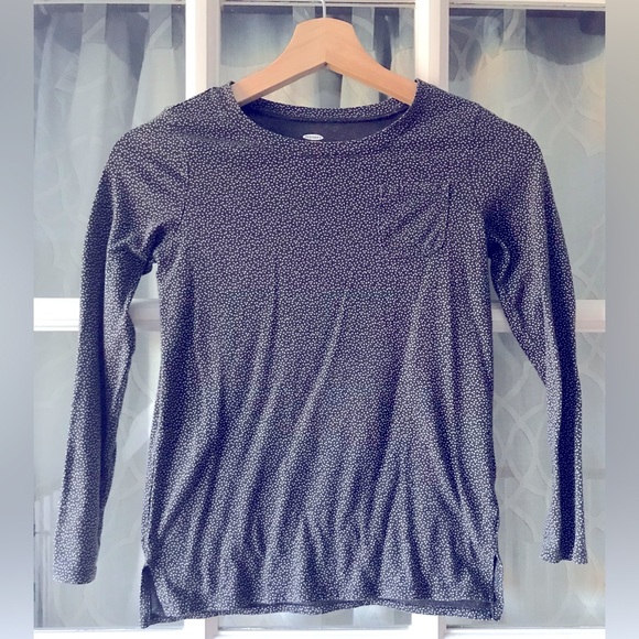 Tiny stars - Old Navy size 8 long sleeve black top, white stars shirt EUC - Picture 1 of 8